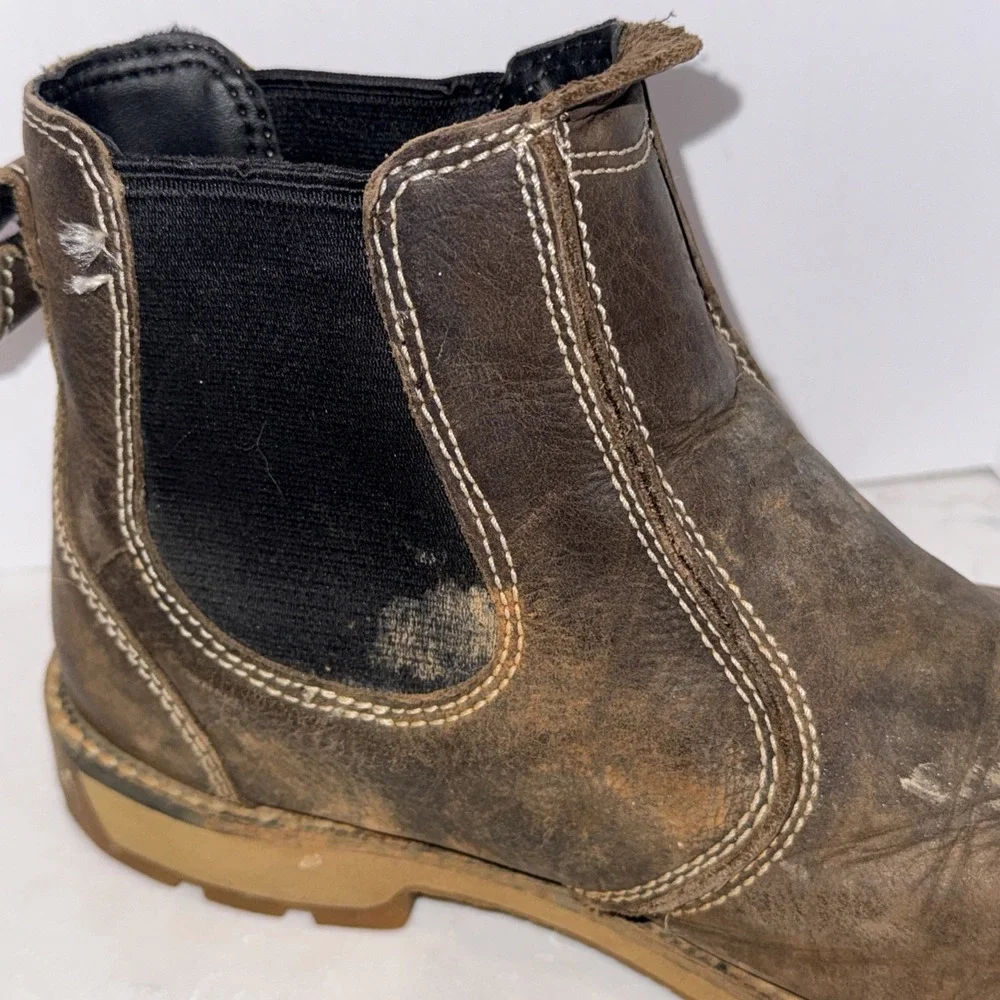 Keen boots brown
